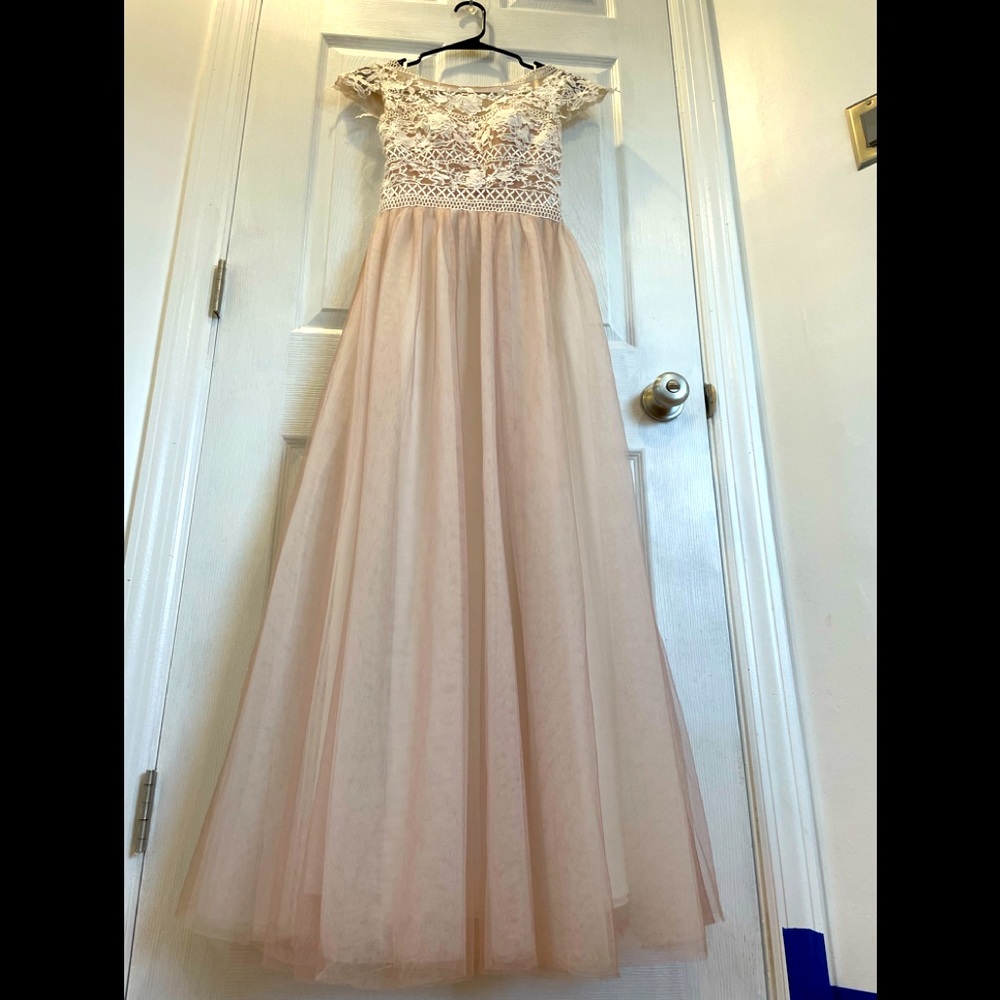 Camille La Vie long empire waist lace and tulle dress color tan size 0